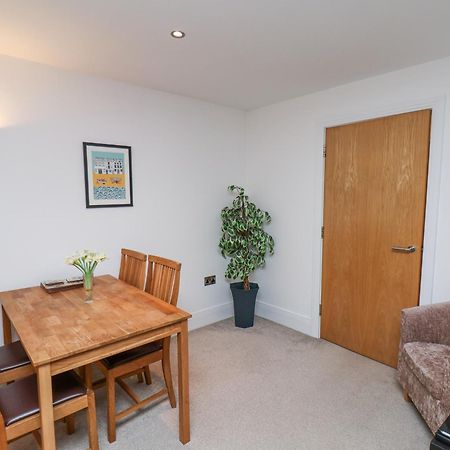 Appartement Above & Beyond à Whitby Extérieur photo