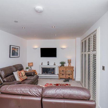 Appartement Above & Beyond à Whitby Extérieur photo